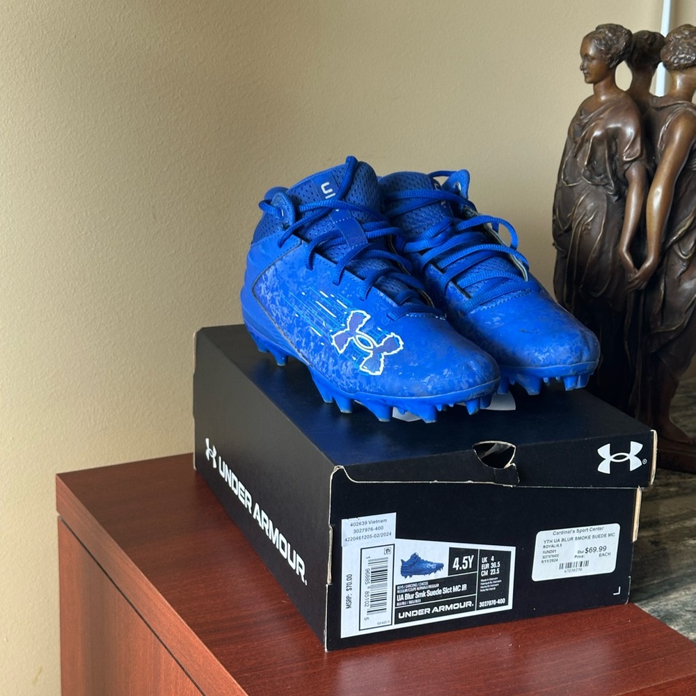 UNDER ARMOUR Boys Soccer Sneakers s 4.5Y EUR 36.5,23.5 cm.Blur Smk Suede Vietnam